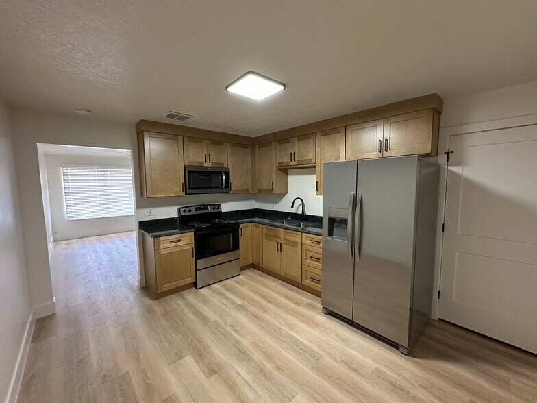 More Photos Of 355 E 700 S, St George Apartments For Sale
