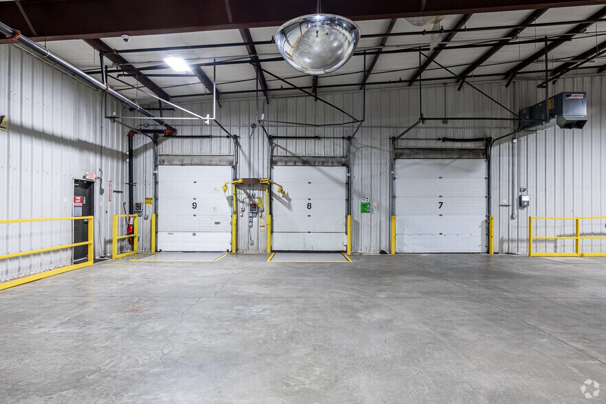 More Photos Of 10 Greenfield Rd, South Deerfield Unknown For Lease