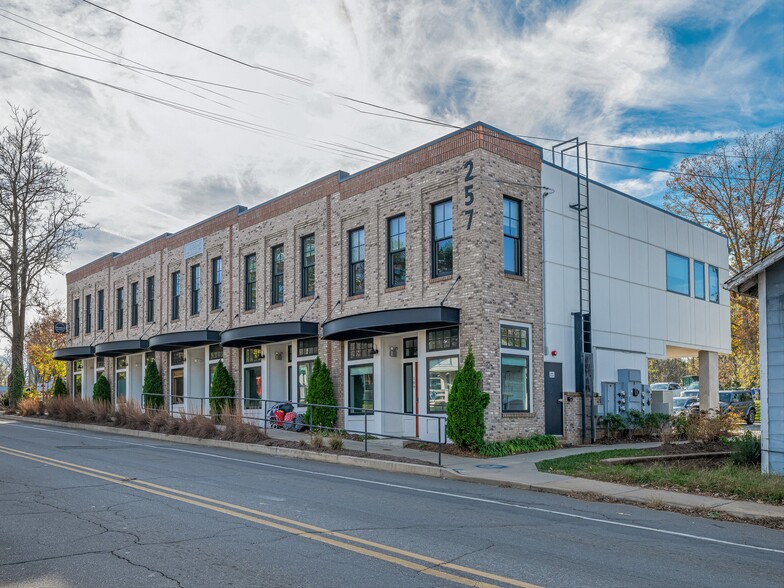 Primary Photo Of 257 Haywood Rd, Asheville Storefront Retail Office For Lease