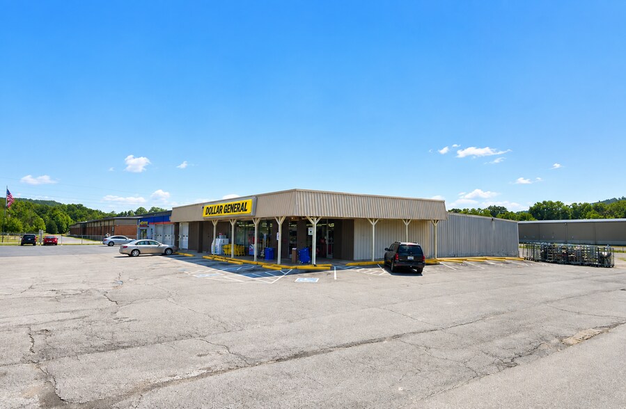 More Photos Of 680-700 N Wallace Wilkinson Blvd, Liberty Storefront For Sale