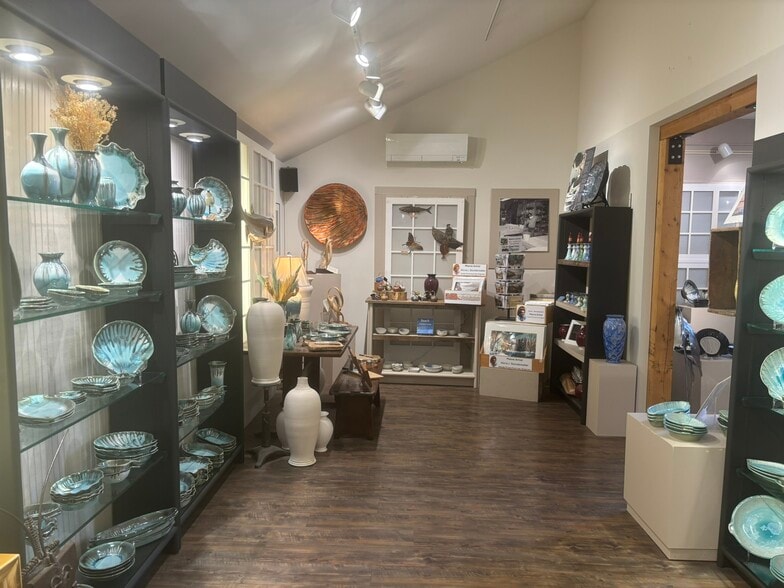 More Photos Of 727 Boothbay Rd, Edgecomb Light Distribution For Sale