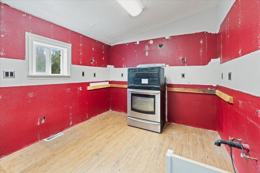More Photos Of 3427 Old Richardson Hwy, North Pole Warehouse For Sale