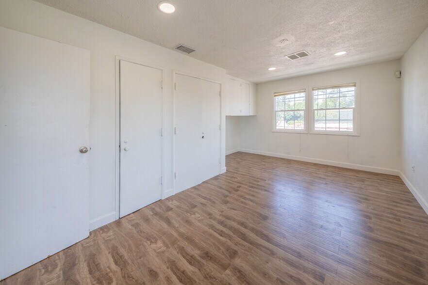 More Photos Of 2300 Pacific Ave, Long Beach Medical For Sale