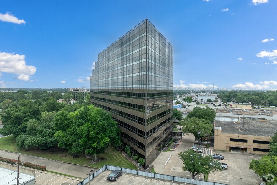 More Photos Of 9801 Westheimer Rd, Houston Office For Lease