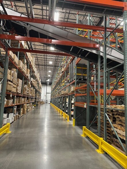 More Photos Of 3000 E Sawyer Rd, Springfield Manufacturing For Lease