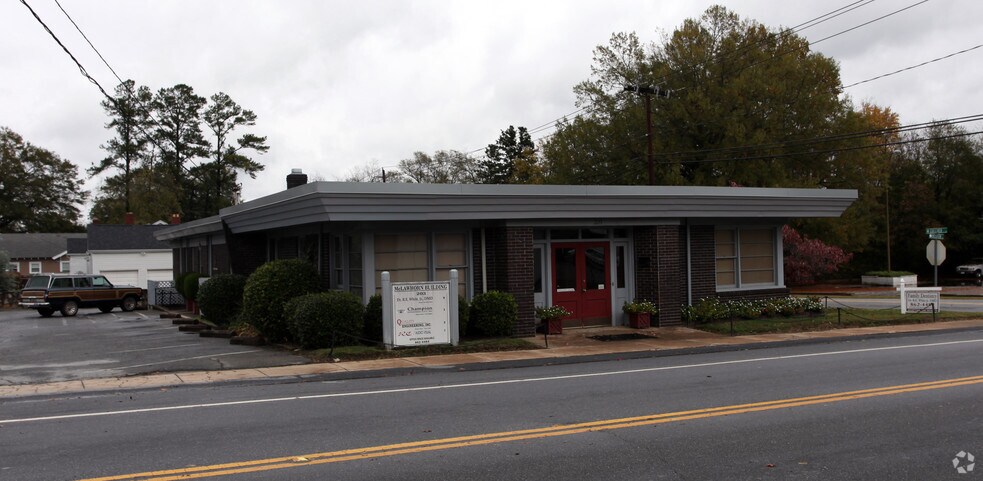 More Photos Of 201 S Weston St, Fountain Inn Office For Sale