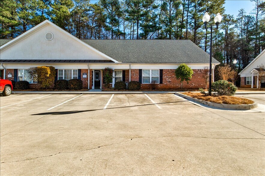 More Photos Of 801-814 Pavilion Ct, McDonough Office For Lease