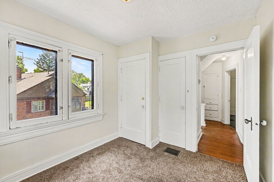More Photos Of 611 Delaware Ave, Dayton Apartments For Sale