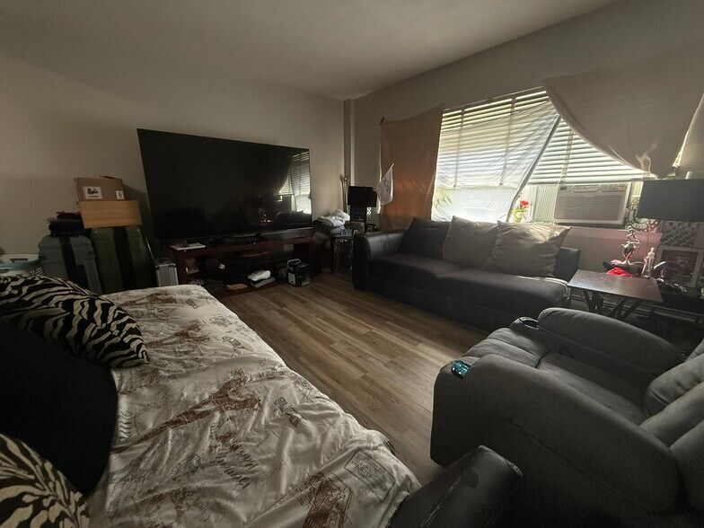More Photos Of 554 Silas Deane Hwy, Wethersfield Apartments For Sale