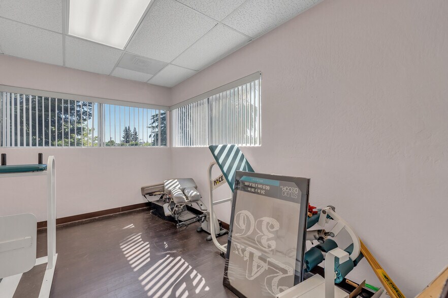 More Photos Of 515 Michigan Blvd, West Sacramento Medical For Sale