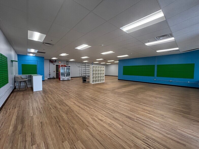More Photos Of 800 Islington St, Portsmouth Unknown For Lease