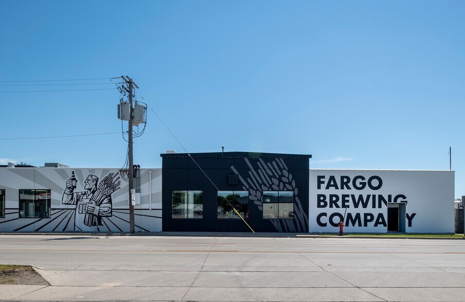 More Photos Of 610 University Dr N, Fargo General Retail For Sale