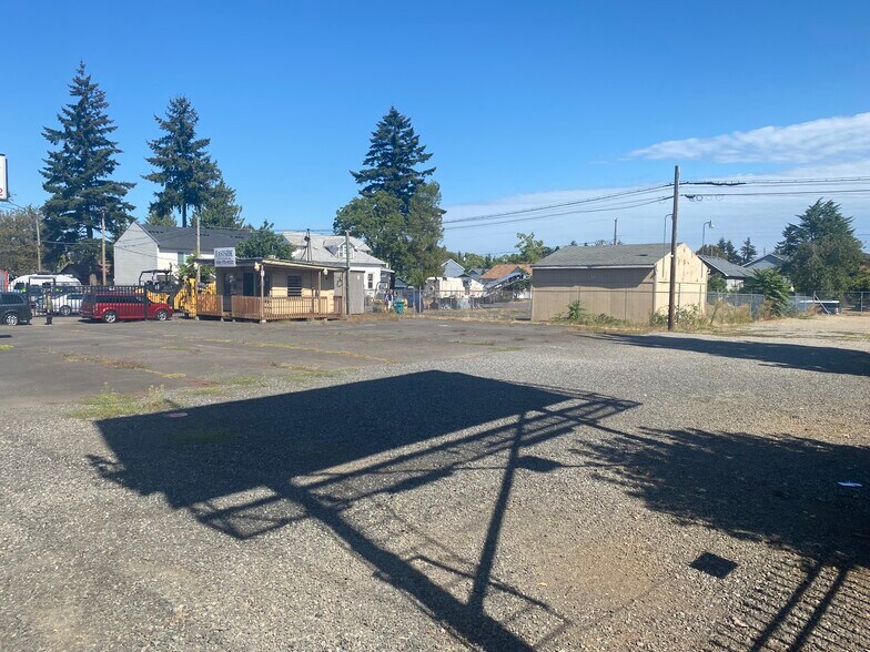 More Photos Of 6302 SE 82nd Ave, Portland Land For Lease