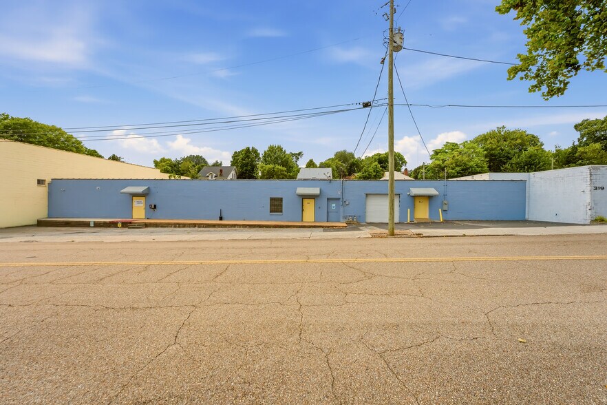 Primary Photo Of 303-311 E Anderson Ave, Knoxville Warehouse For Lease