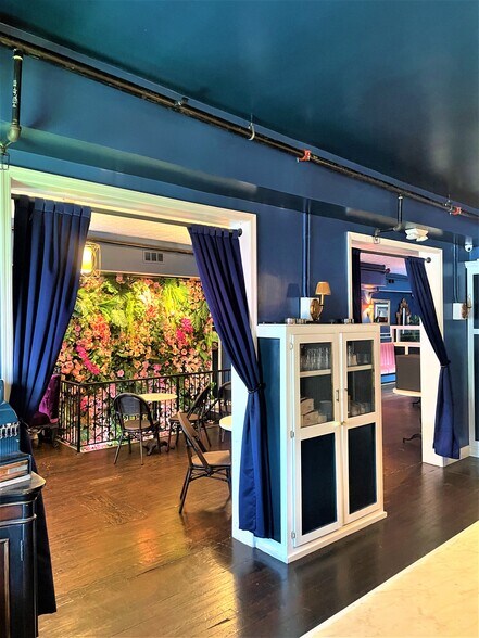 More Photos Of 31 E Cross St, Baltimore Restaurant For Sale