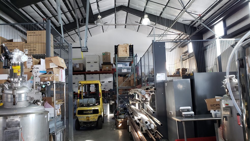 More Photos Of 4847 Pearl St, Boulder Warehouse For Lease