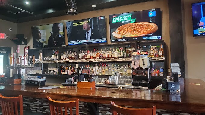 More Photos Of 122 W Franklin St, Gallatin Restaurant For Lease