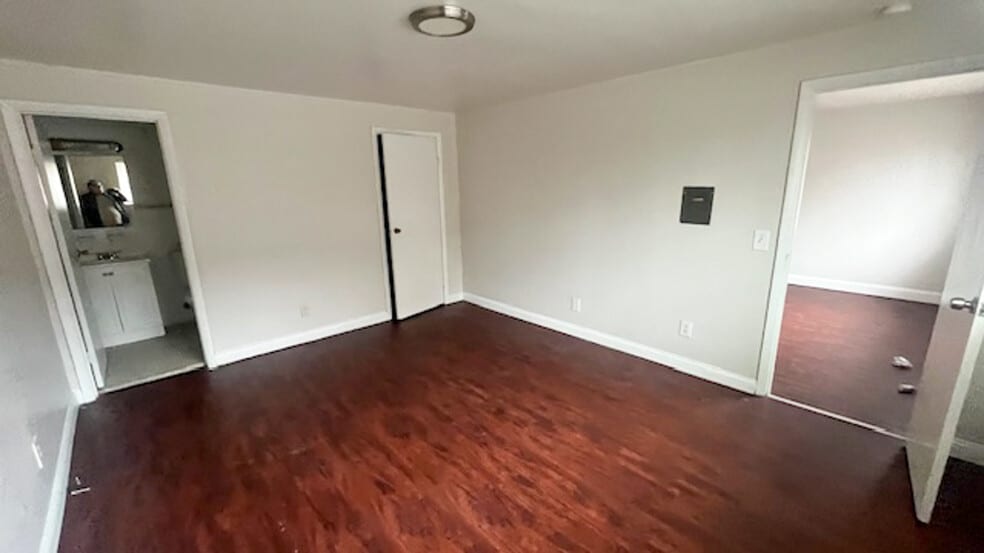 More Photos Of 2109 Harrison Ave, Cincinnati Apartments For Sale