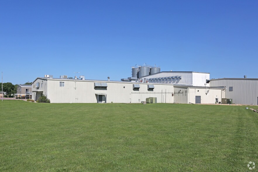 More Photos Of 480 Industrial Rd, Mankato Manufacturing For Lease