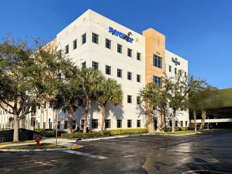 More Photos Of 2054 Vista Parkway, West Palm Beach Coworking Space