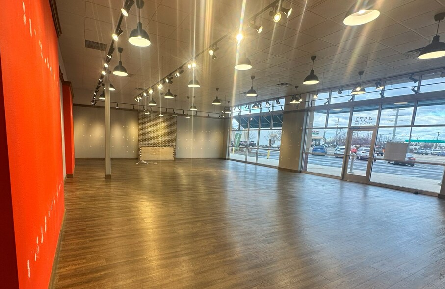 More Photos Of 4572 N Eagle Rd, Boise Storefront For Lease