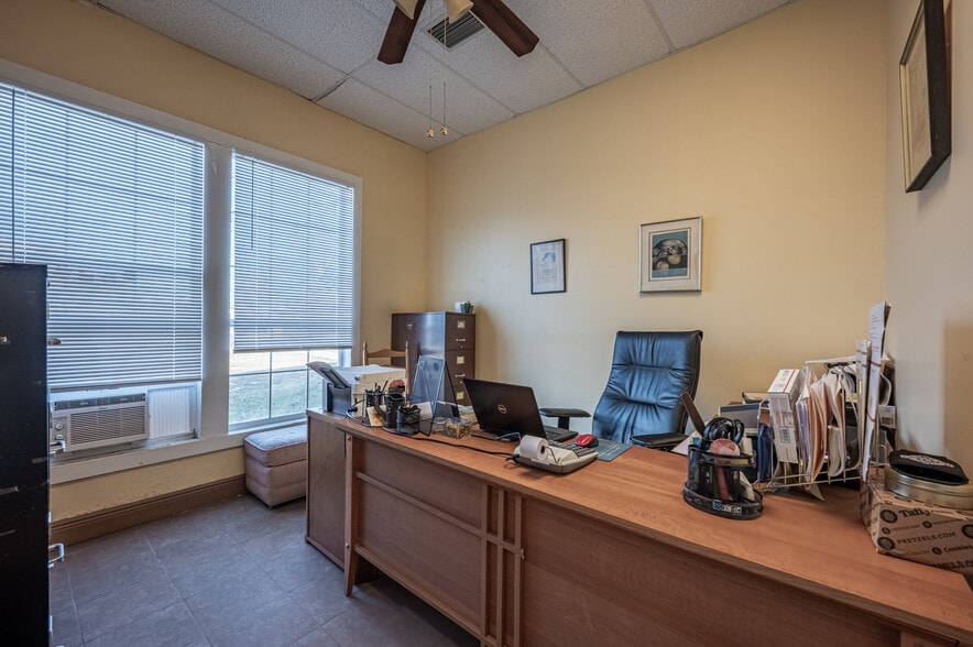 More Photos Of 160 W Haines Blvd, Lake Alfred Self Storage For Sale