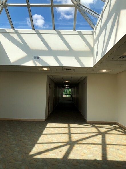 More Photos Of 43475 Dalcoma Dr, Clinton Township Medical For Lease