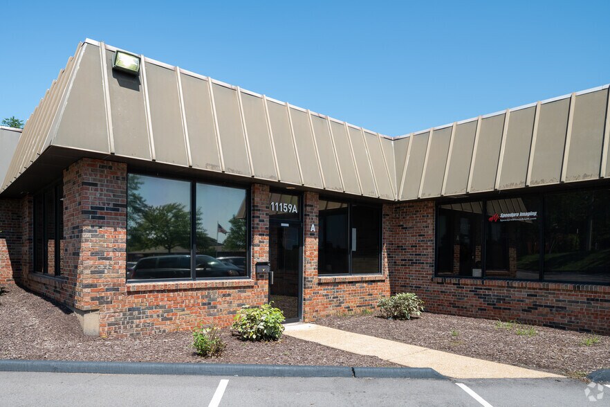 More Photos Of 11155-11163 S Towne Sq, Saint Louis Flex For Lease