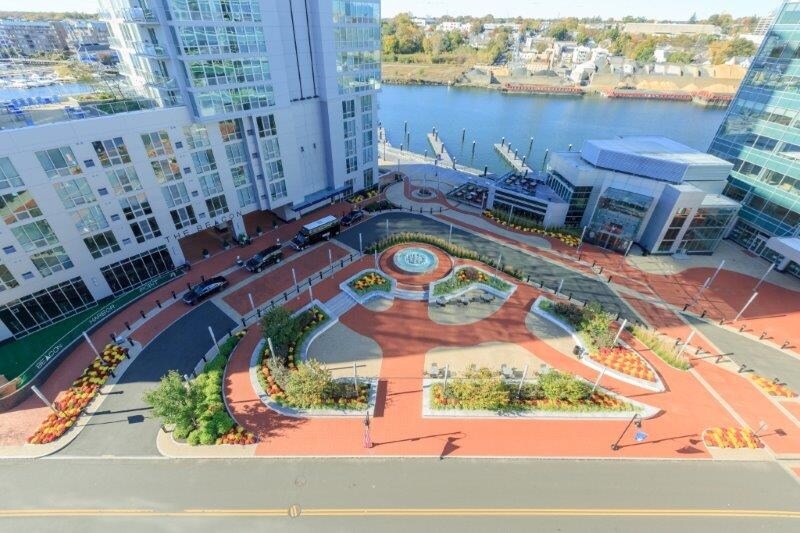 More Photos Of 100 Washington Blvd, Stamford Office For Lease
