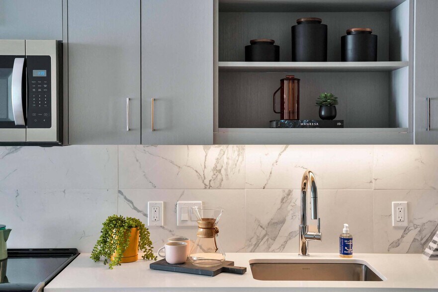 More Photos Of 518 NE 20th Ave, Portland Apartments For Lease