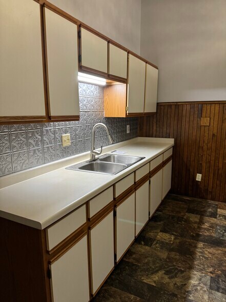 More Photos Of 11405 S US Highway 53, Solon Springs Apartments For Sale