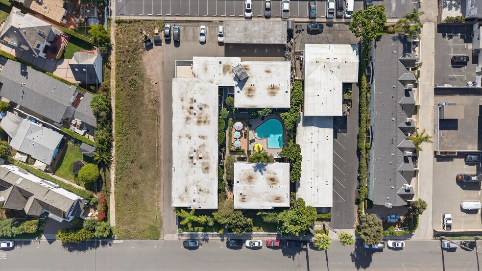 More Photos Of 180 Holly Ave, Carpinteria Apartments For Sale