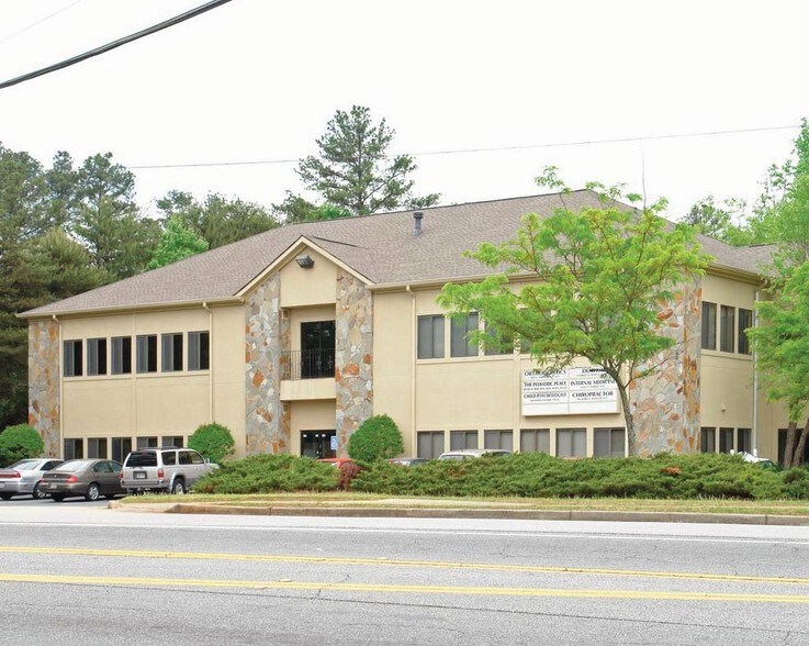 More Photos Of 9570 Nesbit Ferry Rd, Alpharetta Medical For Lease
