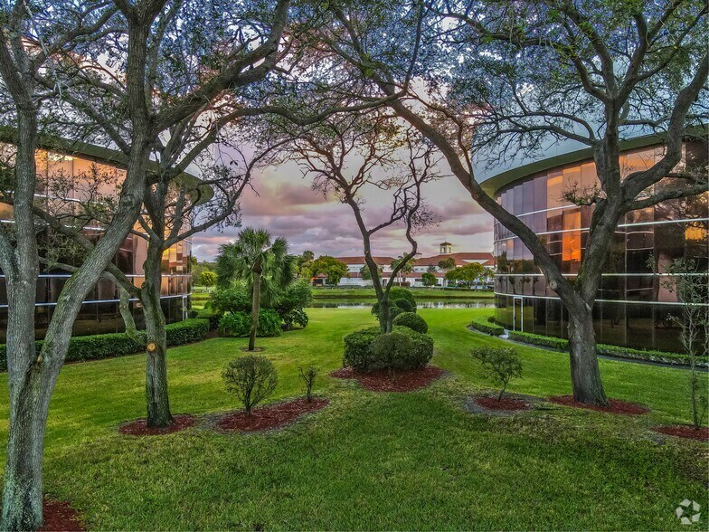 More Photos Of 560 Village Blvd, West Palm Beach Coworking Space