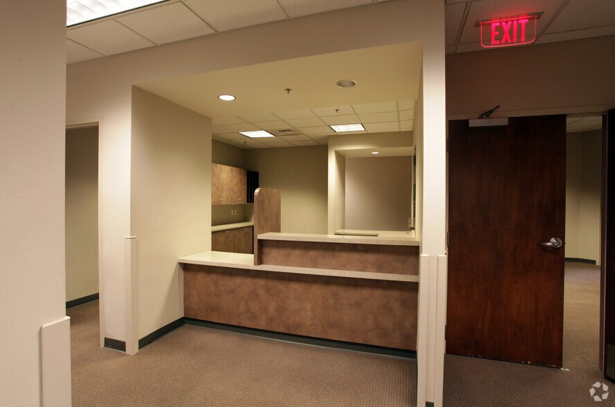 More Photos Of 3061 S Maryland Pky, Las Vegas Medical For Lease