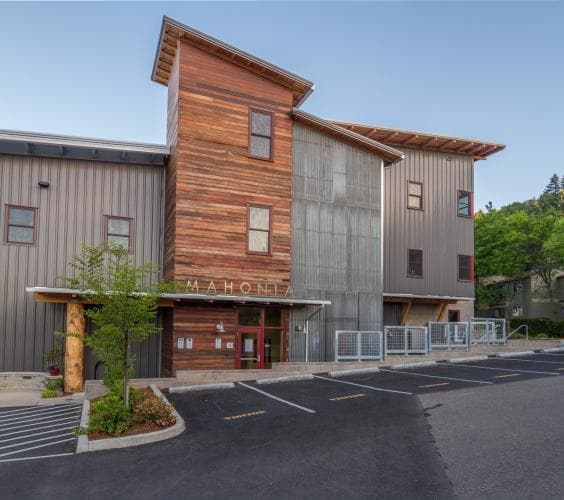 More Photos Of 120 Shelton McMurphey Blvd, Eugene Office For Lease