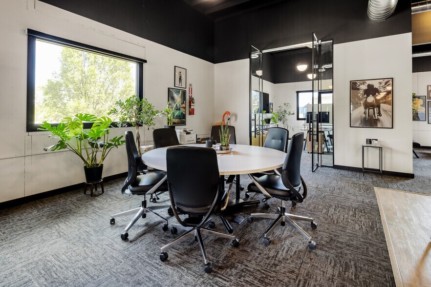 More Photos Of 2192 W College Ave, Englewood Warehouse For Sale