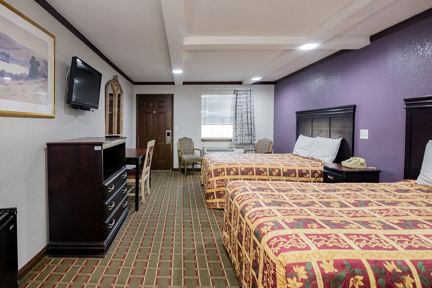 More Photos Of 3005 Houston Hwy, Victoria Hotel For Sale