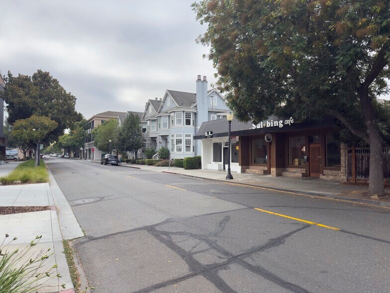 More Photos Of 951-975 W Dana St, Mountain View Storefront For Sale