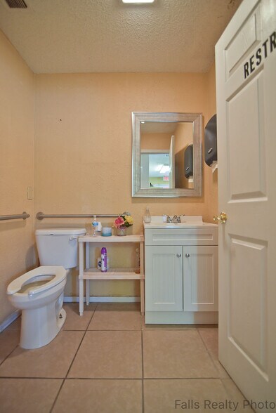 More Photos Of 4500 Kemp Blvd, Wichita Falls General Retail For Sale