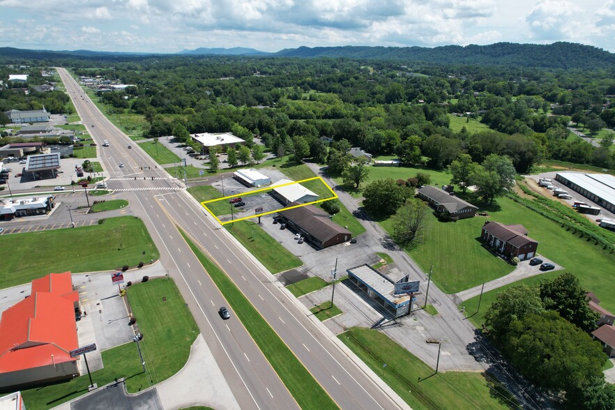 More Photos Of 7426 Maynardville Hwy, Knoxville Veterinarian Kennel For Sale