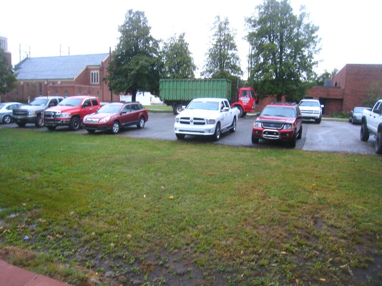 More Photos Of 500 Hunt Ave, Charleston Warehouse For Sale