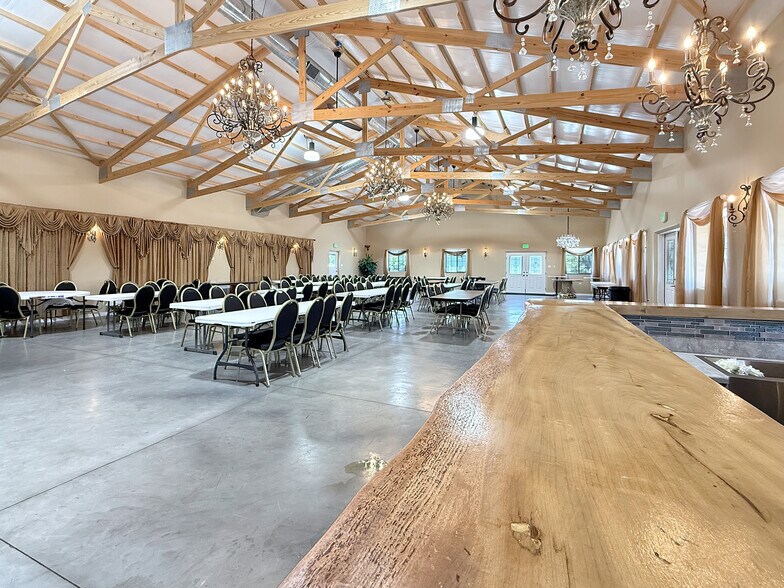 More Photos Of 5955 Sawmill Mesa Rd, Delta Specialty For Sale