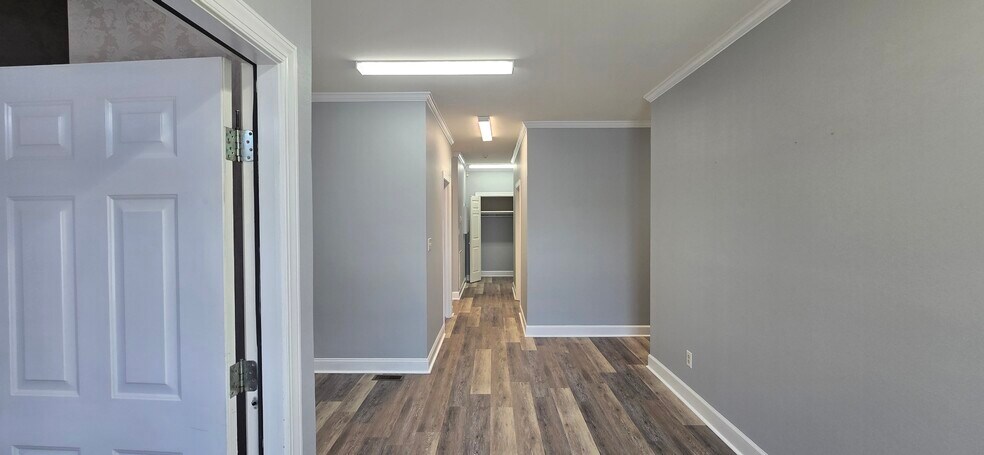 More Photos Of 2525 Raeford Rd, Fayetteville Medical For Lease