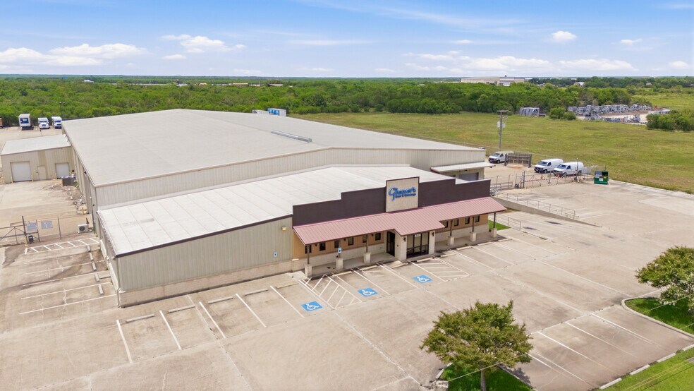 More Photos Of 8316 Lone Tree Rd, Victoria Industrial For Sale