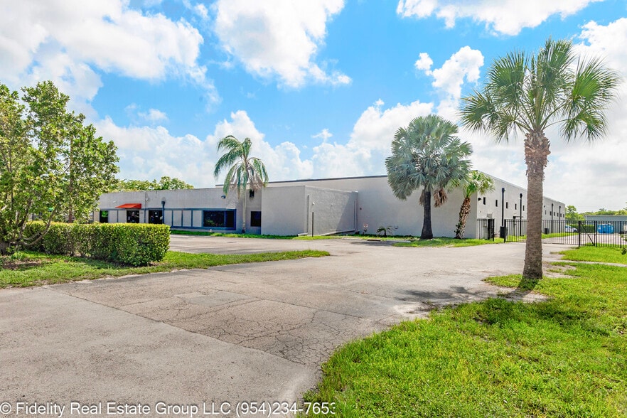 More Photos Of 3651 NW 120th Ave, Coral Springs Warehouse For Lease