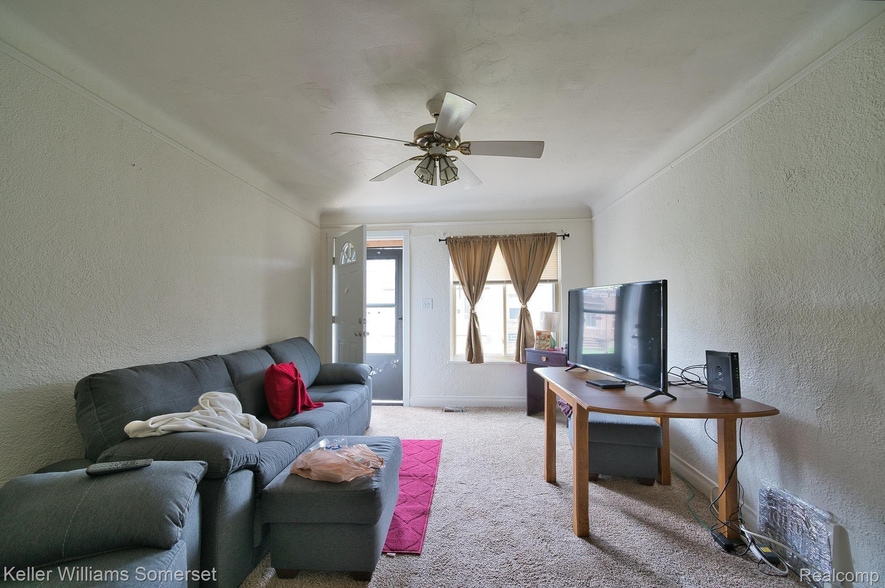 More Photos Of 51 Spokane Dr, Pontiac Apartments For Sale