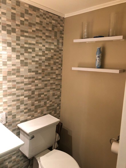 More Photos Of 2895 Hamilton Blvd, Allentown Medical For Sale