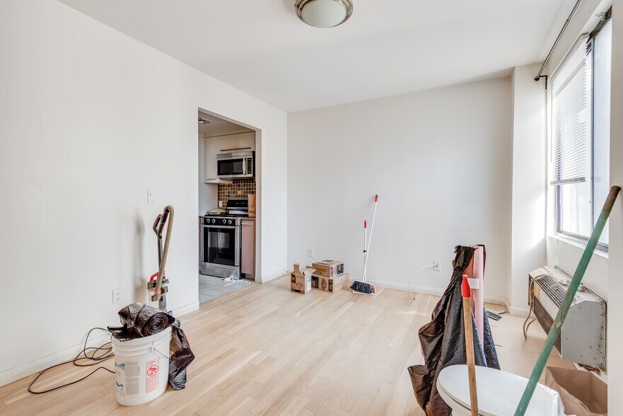 More Photos Of 518 Meeker Ave, Brooklyn Apartments For Sale