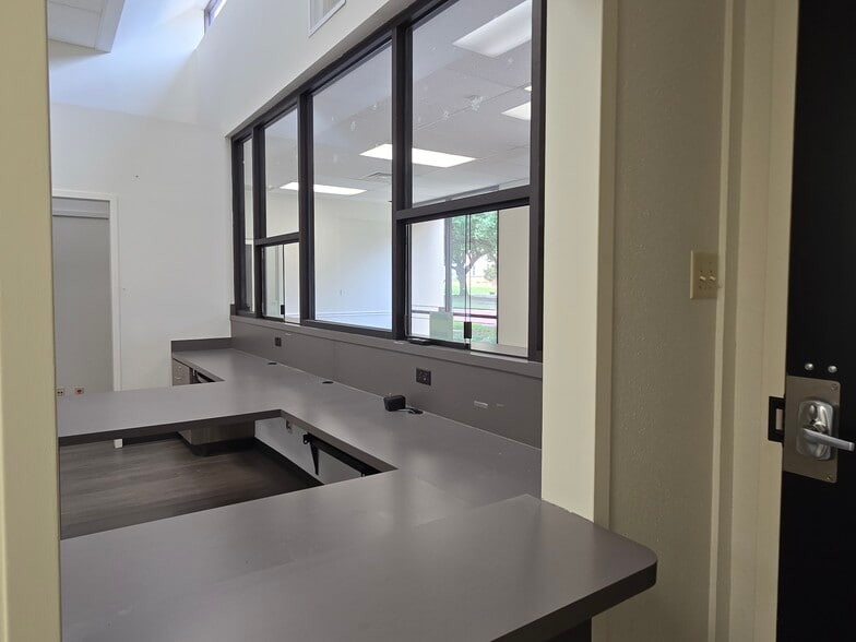 More Photos Of 4201 Camp Bowie Blvd, Fort Worth Medical For Lease
